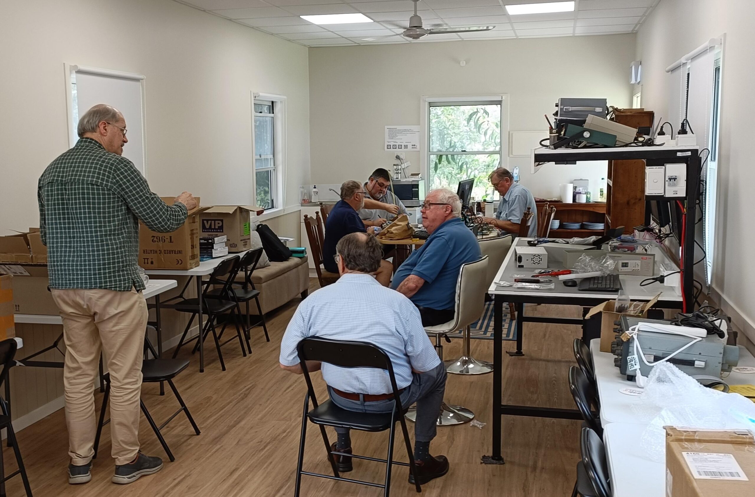 Project work at the clubhouse - Bayside District Amateur Radio Society Inc